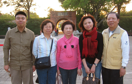 Dan, Kathy, aunt, Natasha, and uncle at Eternal Fortress, Anping, Tainan, Taiwan