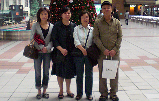 Natasha, Fannie, Kathy, and Dan at Taipei Station, Taiwan