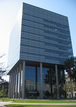 Leslie L. Dan Pharmacy Building, University of Toronto, Ontario